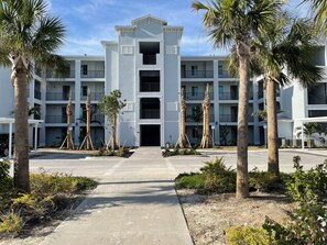 Exterior -  Bright spacious 2 bedroom 2 bath condo In Heritage Landing a gated community (Punta Gorda)