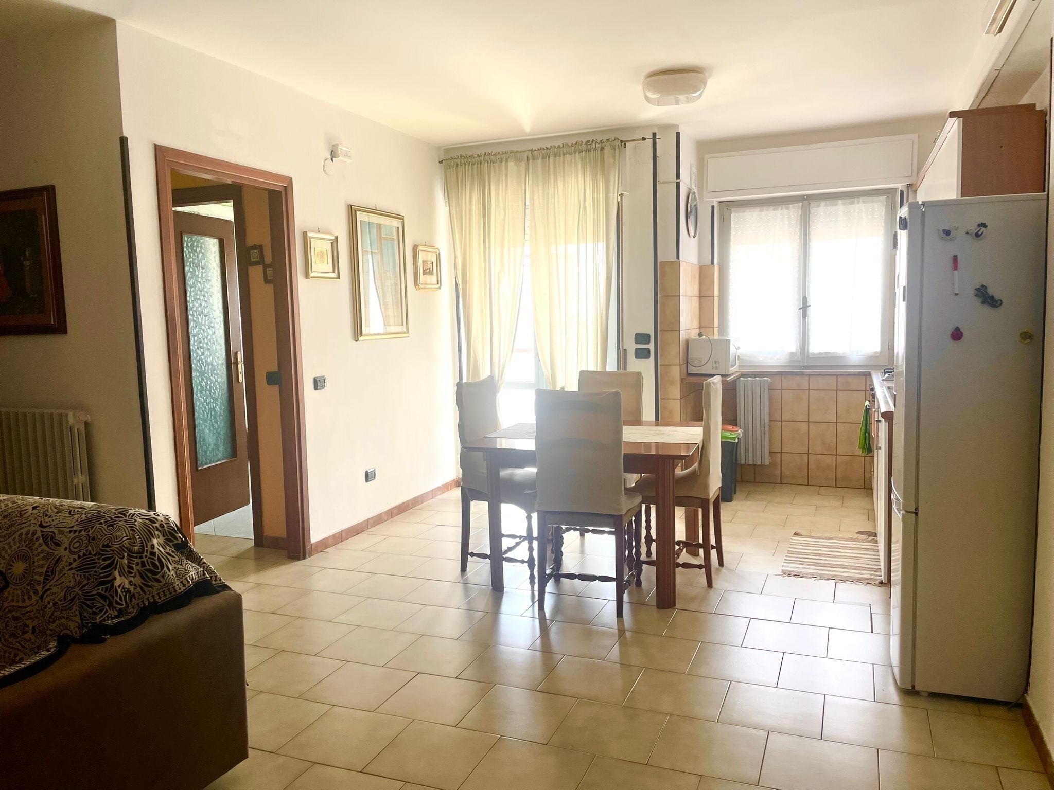 Bügeleisen/Bügelbrett, kostenloses WLAN, Bettwäsche