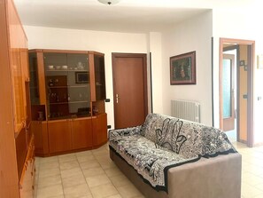 Living area - Situation House (Catanzaro)