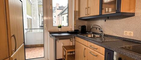 雪櫃、焗爐、爐具、洗碗機