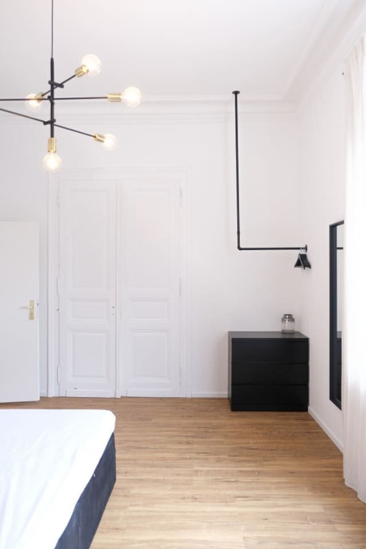 Skrivebord, strygejern/strygebræt, Wi-Fi, sengetøj