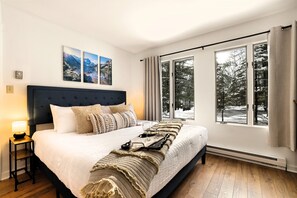 مكواة/لوح كي وواي فاي مجانًا وملاءات أسرّة