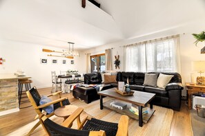 Smart-TV, Kamin, Videospiele