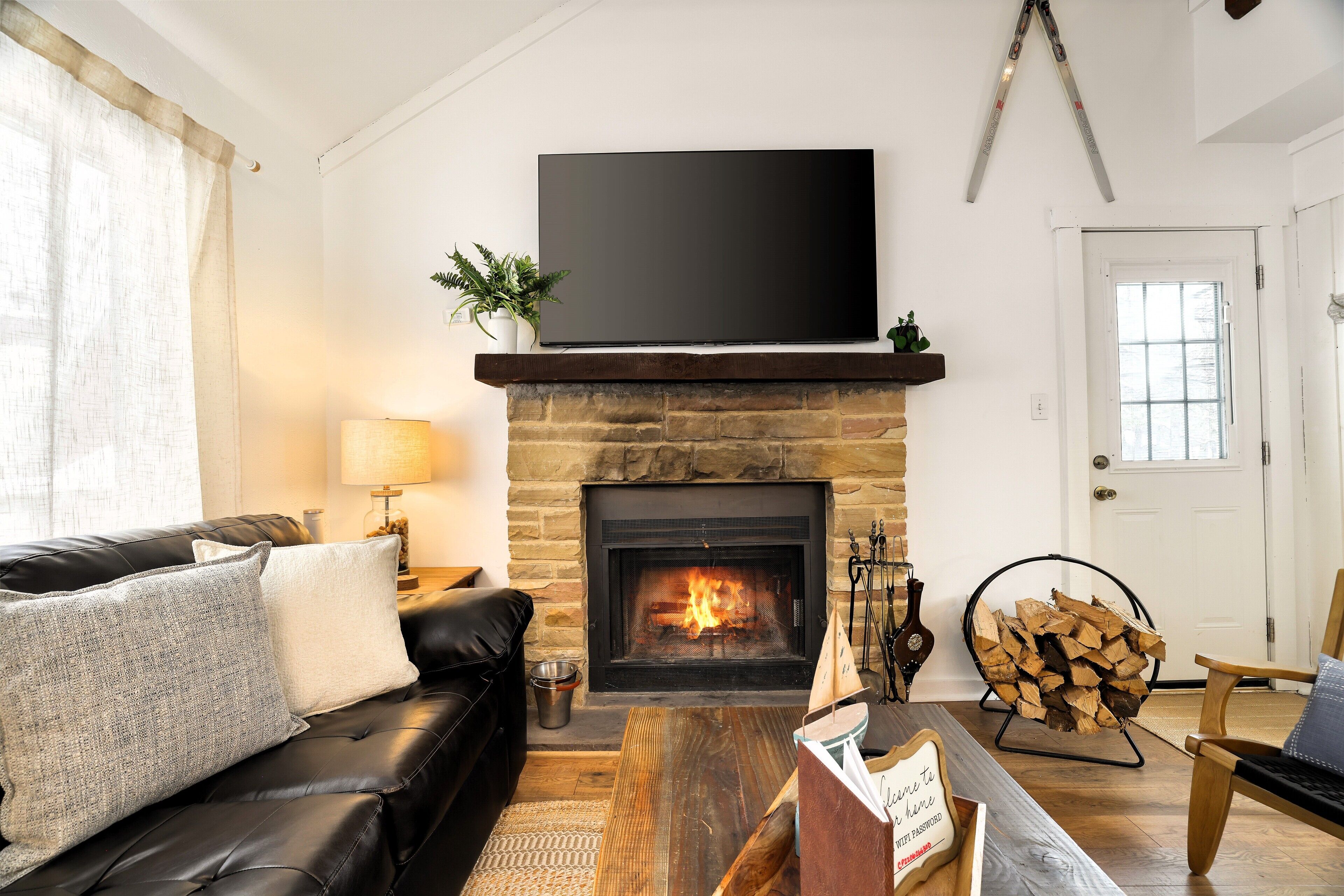 Smart TV, fireplace, video games