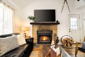 Smart TV, fireplace, video games - Vacation Doesn't Get Any Easier! (Lake Harmony)