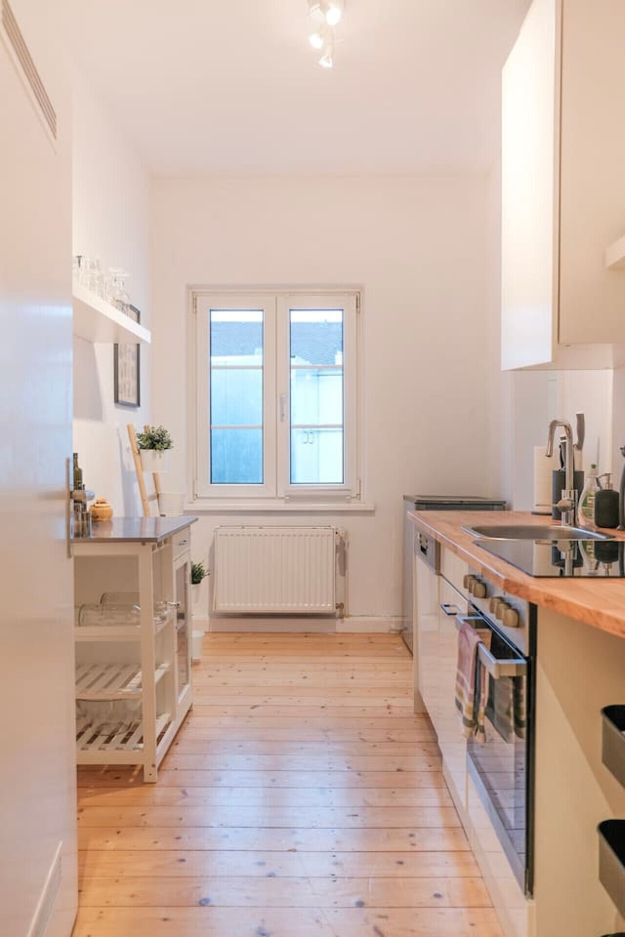 Kühlschrank, Ofen, Herdplatte, Geschirrspüler