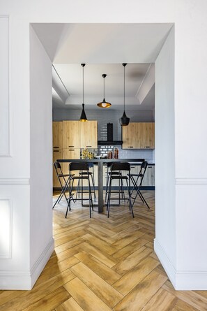 Apartment (3 Bedrooms) | Private kitchen | Espresso maker - Elite Art Palace by Napoliapartments (Naples)