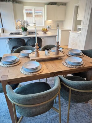 Dining - Seaside retreat in Mudeford (Christchurch)