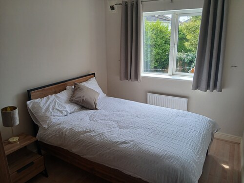 Room-cozy B&B in Swords, Close to Dublin