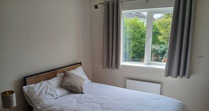 Room-cozy B&B in Swords, Close to Dublin