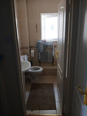 Shared Dormitory, 1 Bedroom, Smoking | Bathroom