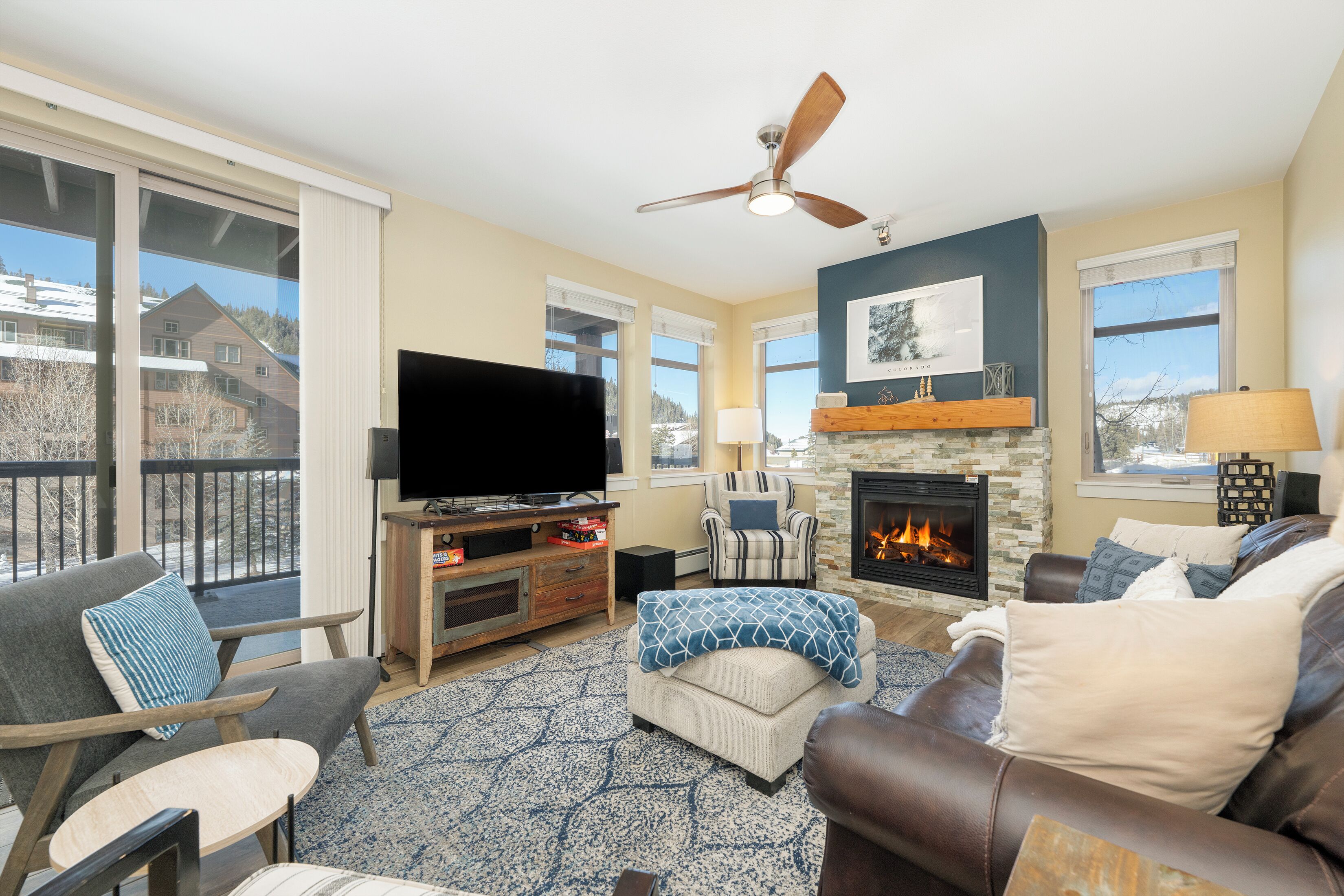 TV connectée, cheminée