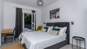 Iron/ironing board, free WiFi, bed sheets - Villa Arborea by Villas Guide (Ðurinici)