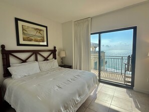 Iron/ironing board, free WiFi, bed sheets - All Bedrooms w/ Balcony & Golf Views on the 15th Floor, Free Golf Daily (Panama City Beach)