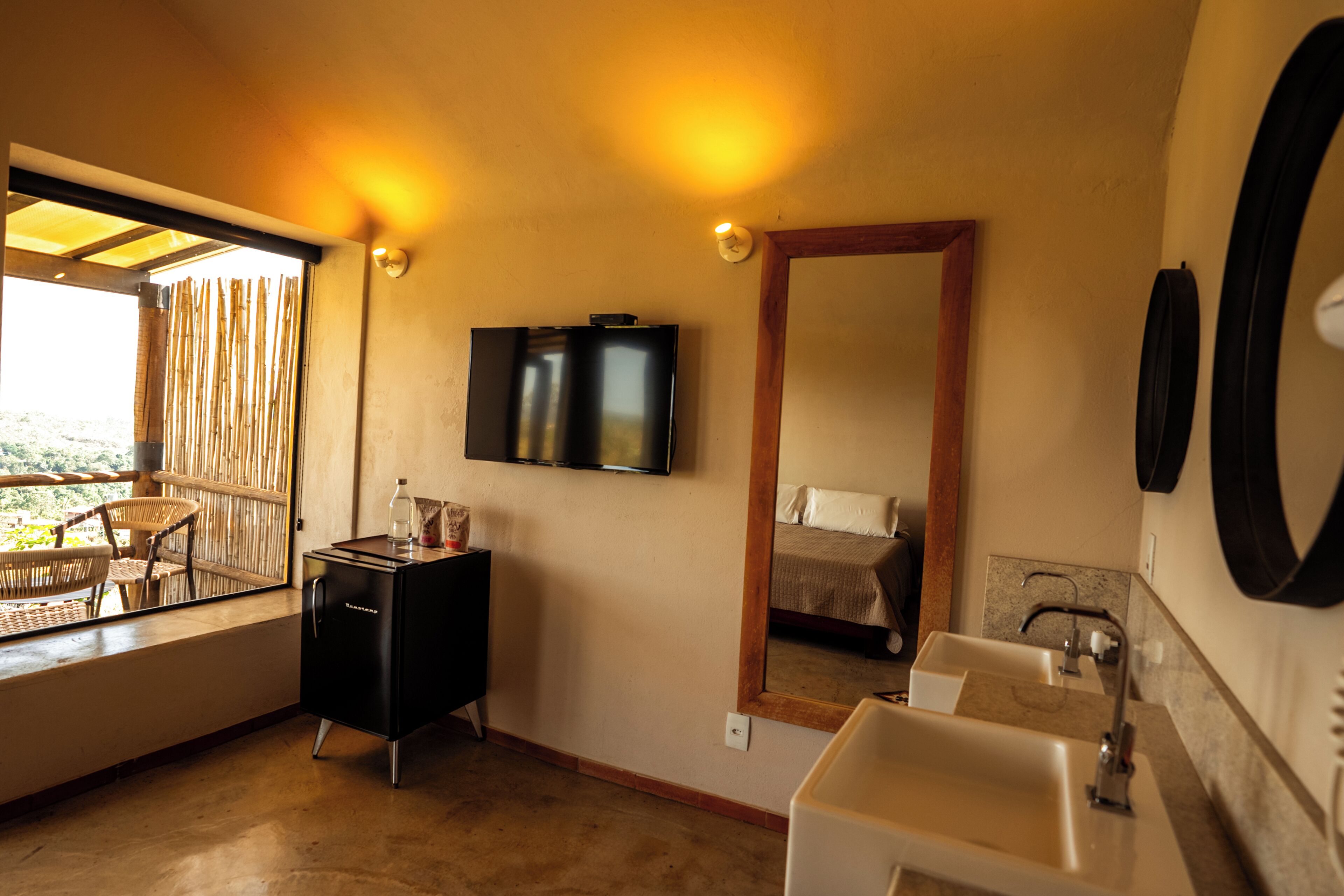 Bungalow, Lanai, Mountain View
