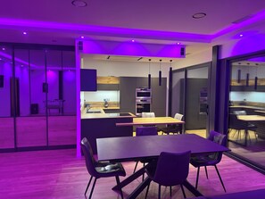 Dining - Magnificent luxury loft with top-of-the-range amenities. (Montussan)