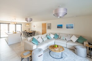 TV - Nethercoat, Wells-next-the-Sea, Norfolk (Wells-next-the-Sea)
