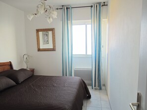 1 bedroom, iron/ironing board, free WiFi