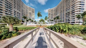 Property grounds - South Seas Beachfront Haven (Marco Island)