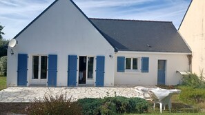 Exterior - Beautiful house with large garden in a quiet location close to the sea (Ploemeur)
