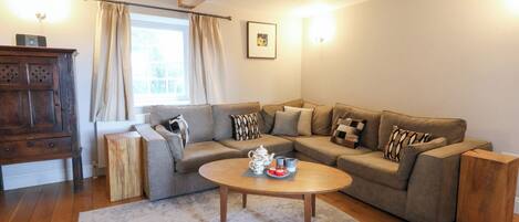 บริเวณนั่งเล่น