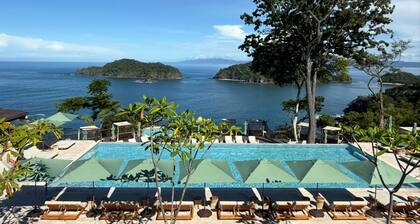 Luxury 3bd Residence with Premium Golf Cart & Resort Pool, Peninsula Papagayo