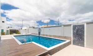 Basic-Apartment | Pool | Außenpool