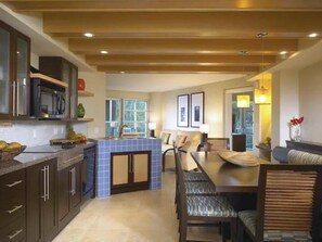Dining - Spectacular  2BD Bay Vista High Floor Great View at Westin St. John (Cruz Bay)