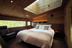 WiFi, bed sheets