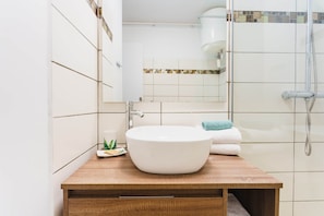 Hair dryer, towels - Beautiful renovated studio with sea view, beach access and cistern (Le Gosier)
