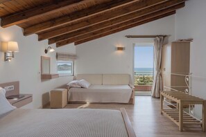 Iron/ironing board, travel cot, WiFi, bed sheets - Pantanassa Villas - Villa Efterpe with Sea View (Agia Marina)