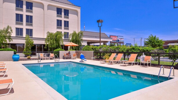 Pool - Spark By Hilton Decatur (Decatur)