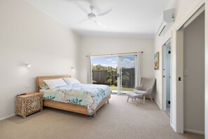 3 bedrooms, iron/ironing board, internet - Bluwren: 3  BR, 2.5  BA House in South west rocks, Sleeps 6 (South west rocks)
