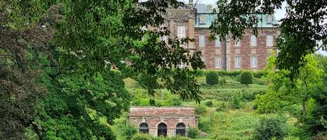 Aire de pique-nique/barbecue