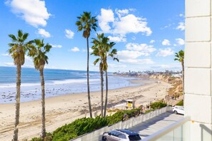 Beach nearby - Breathtaking Beach-Front Views | Nothing Closer (San Diego)