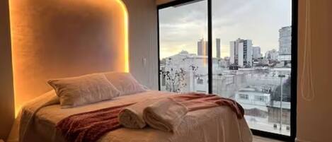 Silitysrauta/-lauta, ilmainen Wi-Fi, vuodevaatteet, pääsy pyörätuolilla