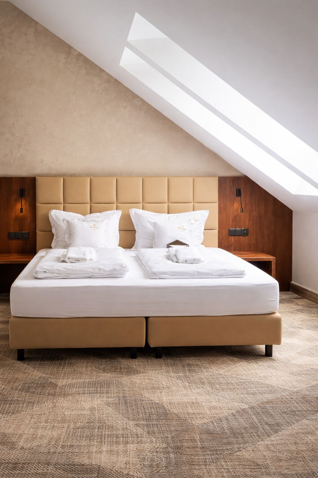 Deluxe Double Room | Desk, blackout drapes, iron/ironing board, free WiFi