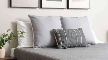 3 makuuhuonetta, silitysrauta/-lauta, ilmainen Wi-Fi, vuodevaatteet