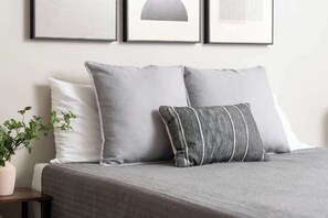 3 dormitorios, tabla de planchar con plancha, wifi gratis y ropa de cama