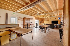 Spielezimmer