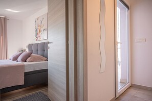 Fer et planche à repasser, Wi-Fi, draps fournis