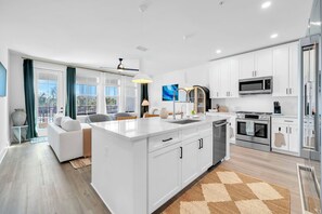 Fridge, microwave, oven, stovetop - The Grove Juniper 224 - 1 Bedroom - Lazy River - Seascape Resort (Miramar Beach, FL)