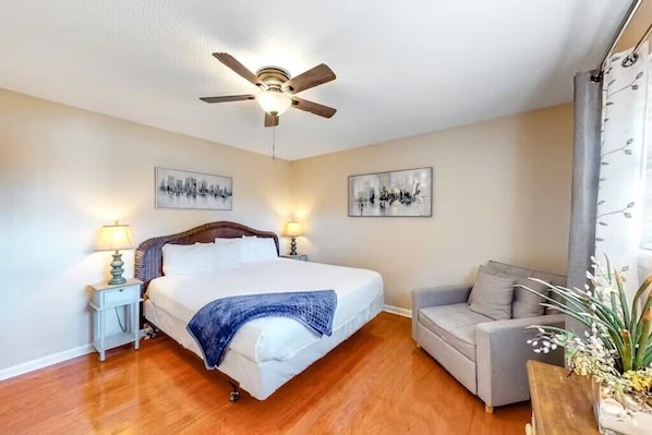 Fer et planche Ă repasser, Wi-Fi gratuit, draps fournis