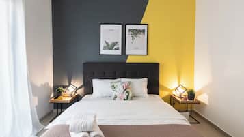 Apartament | Habitacions insonoritzades, planxa i posts de planxar i wifi gratuïta