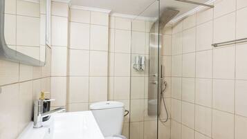 Apartment | Bathroom