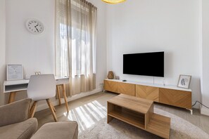TV - Apartment 'Stilvolle Luxus City-' with Wi-Fi (Viersen)