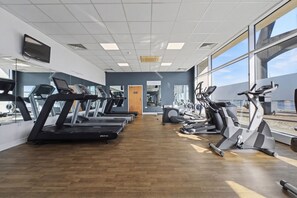 Fitness facility - O2 & ExCeL Modern 1-Bedroom Waterfront Flat • Sleeps 4 (London)