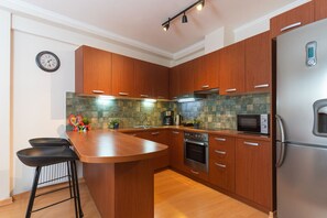 Private kitchen - Cozy Athenian Hideaway in the heart of Pangrati (Athens)