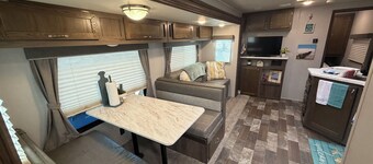 2-bedroom recreational vehicle with AC in Holly Beach Cameron, La