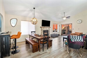 TV, fireplace
